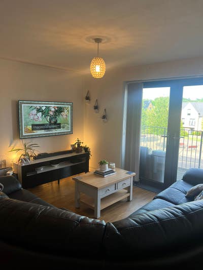 Double room in beautiful location (bills included) Main Photo