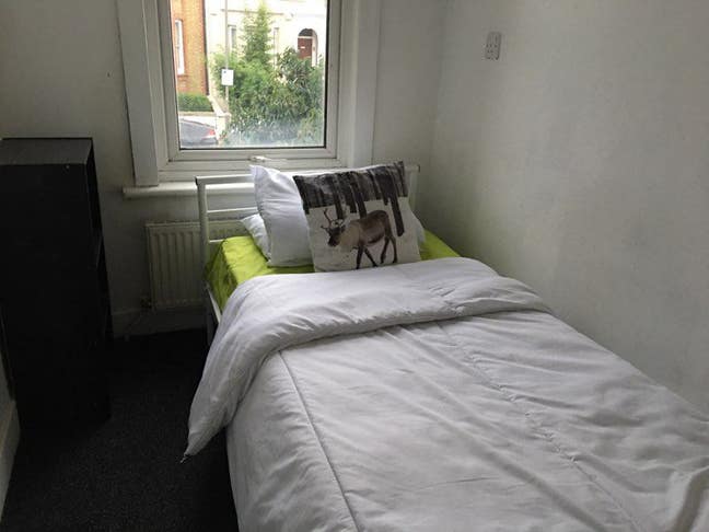  Fab Home/ Extra Large Rooms - Near Tube / City,  Main Photo