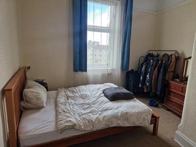 Double room in gorgeous Govan flat Main Photo