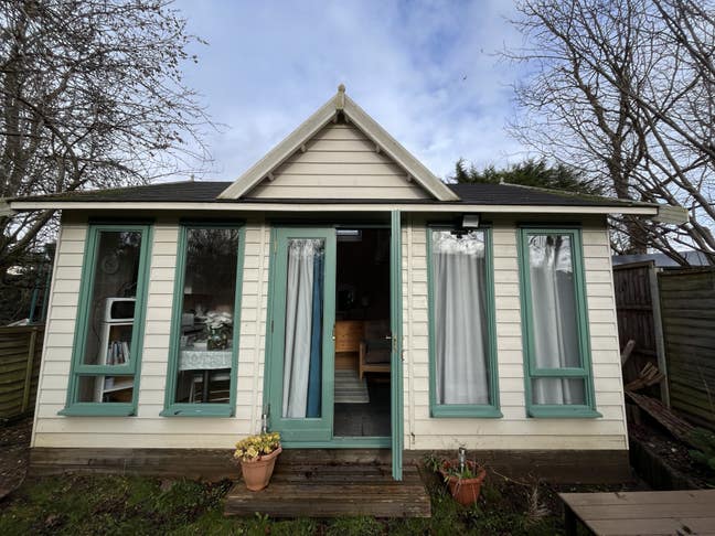 Garden room to rent St Albans  Main Photo