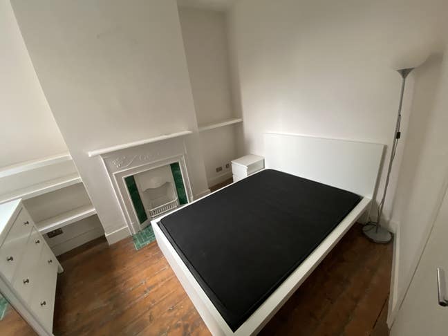 Lovely Double Room Fabulous Garden Flat Kensal  Main Photo