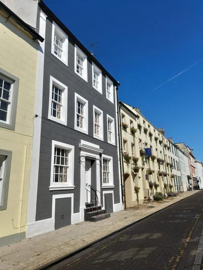 Large rooms to let in town-centre Georgian house Main Photo