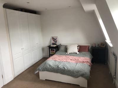 Large double room in Woodford Green Main Photo