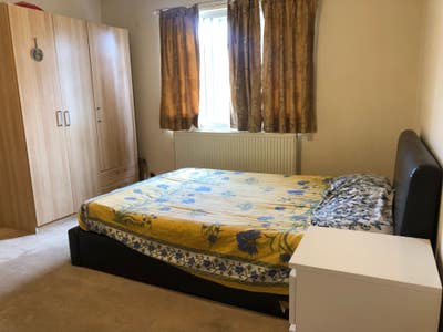 Double Room for Rent in Hounslow London Main Photo