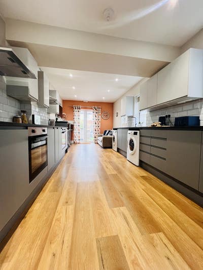 Large Double Ensuite Room - &pound;50 Amazon Giftcard!! Main Photo