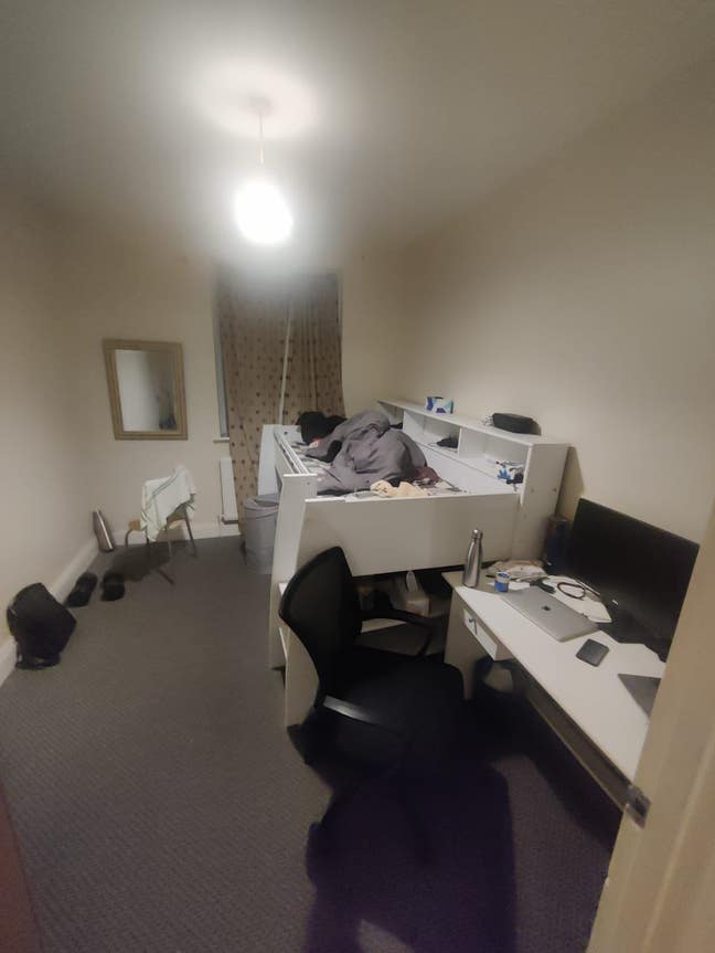 Single/Double room for short term Main Photo