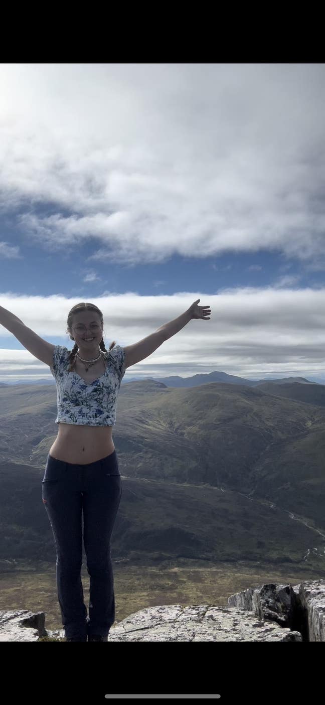 Respectful woman seeking long term accomodation Main Photo