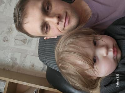 Professional looking for room or houseshare Main Photo