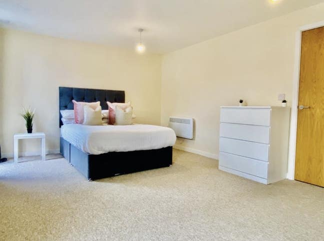 Newly Refurbished Property on the High Street  Main Photo