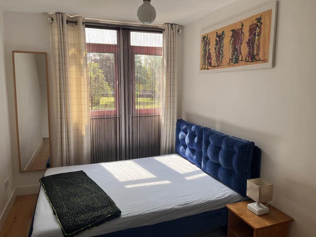 Garden Flat- a large room available @Stepney Green Main Photo