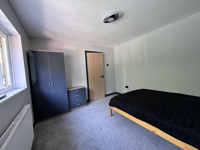 Furnished double bedroom - Let agreed  Main Photo