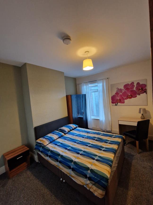 Furnished Good Size Double Room To Let Main Photo