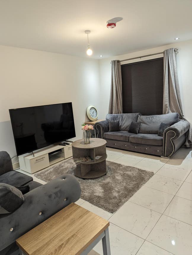 Ensuite large double room  Main Photo