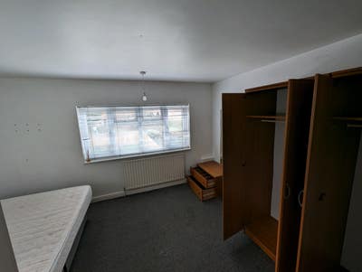 Large Double Room For Single Sharing Main Photo