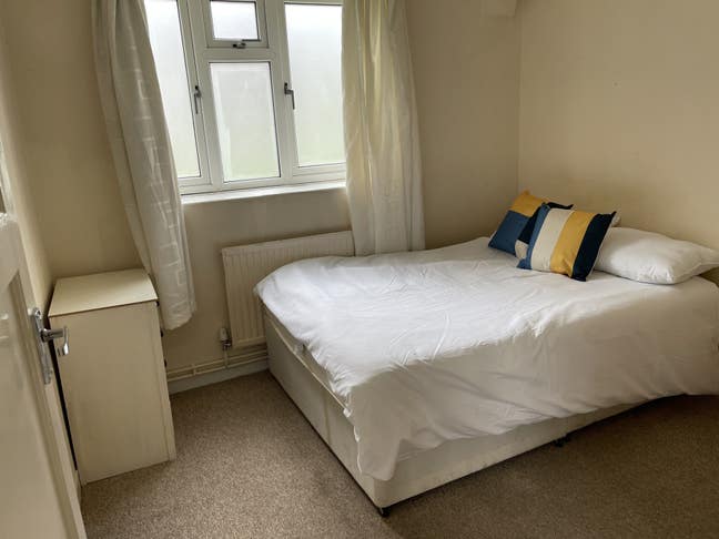 Clapham… Central location Room with balcony  Main Photo
