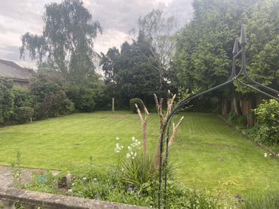 Spacious double bedroom available for rent Main Photo