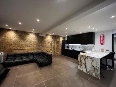Designer Warehouse Loft in Shoreditch Main Photo