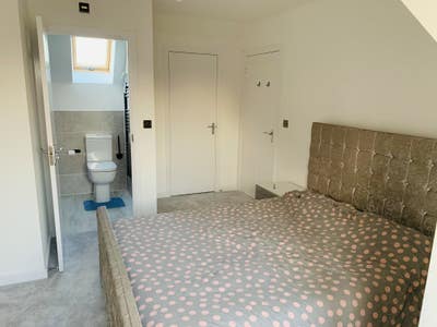 En-suite Room Main Photo