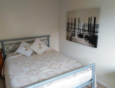 Lovely Double Room in a quiet cul de sac.  Main Photo