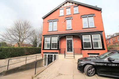 Spacious Double Room in Headingley 3 Bed Hmo LS6 Main Photo