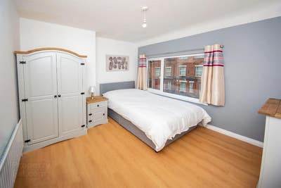 🏡Tidy Double Room in Wellesley Avenue🏡 Main Photo