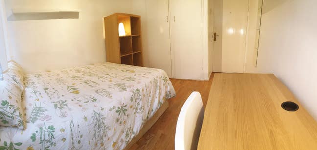 Large Double in house with garden by Vicky Park Main Photo