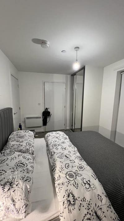 Luxury large Ensuite Available Main Photo