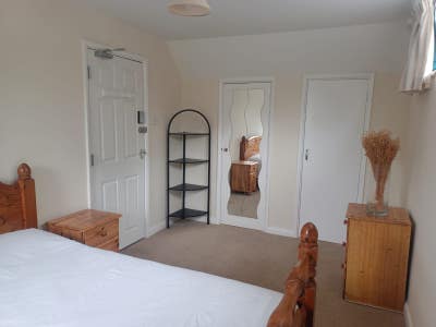 Large double room Virginia Water Main Photo