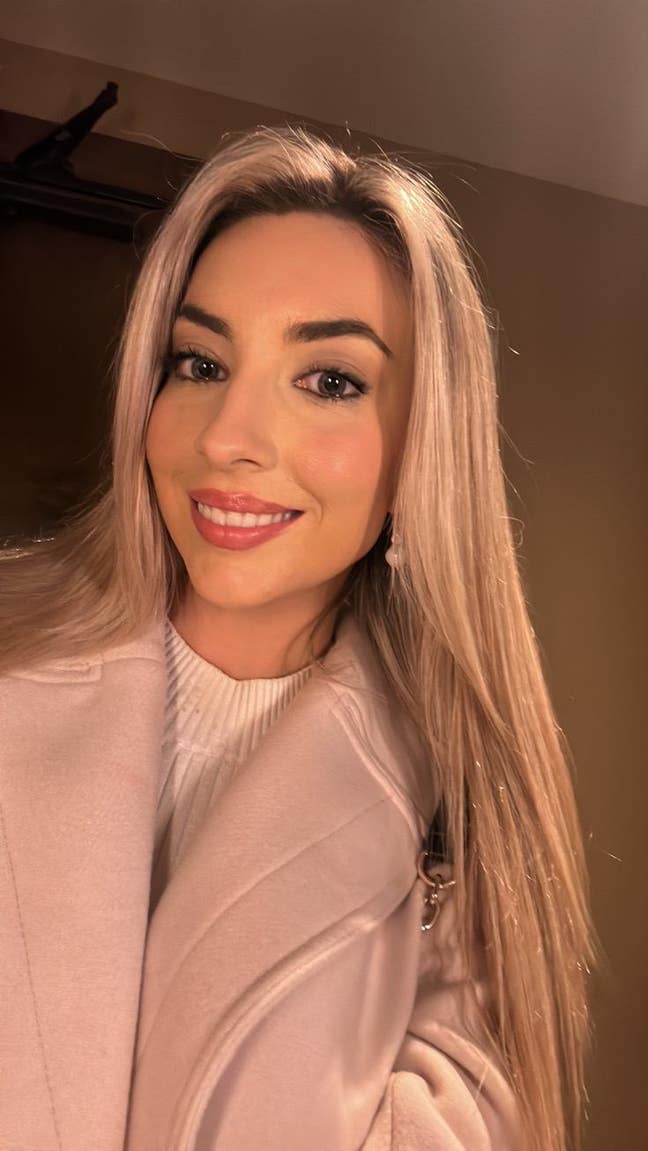 Young professional looking for double room  Main Photo