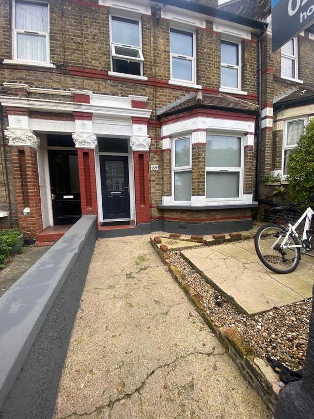 Coming Soon!  Refurbished House Plumstead SE18 7Qe Main Photo