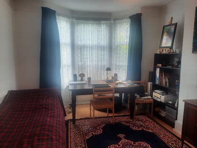 Lovely 1 bed flat Main Photo