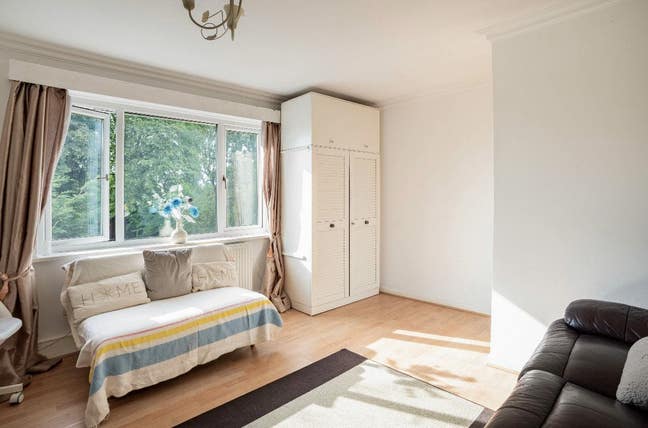 2 Bed 1 Bathroom flat | Good Hope hospital Main Photo