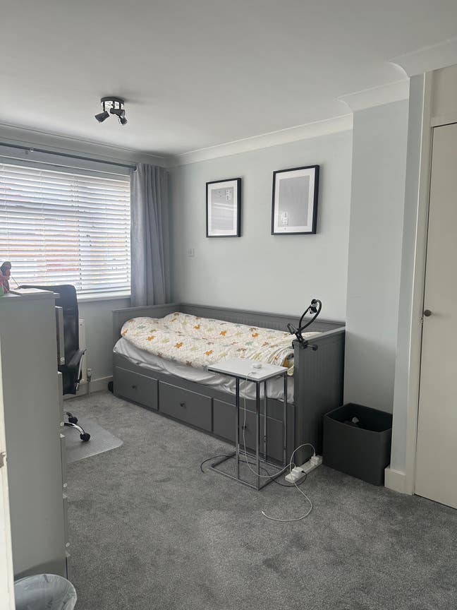 Double Room Available  Main Photo