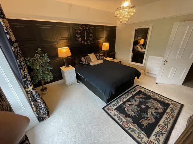 Beautiful double room in Georgian House Main Photo