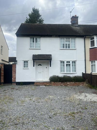 One Room 20min walk to NTU 10min from City Centre Main Photo