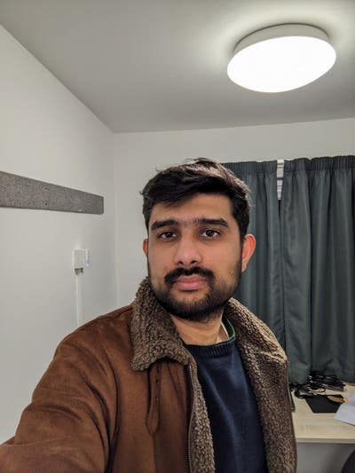 I am a professional male aged 31. I am lookin... Main Photo