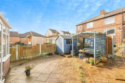 Specious House For Living like Family  Main Photo