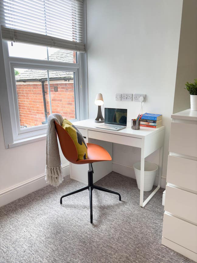 Stylish spacious Room 10min walk from City Centre Main Photo