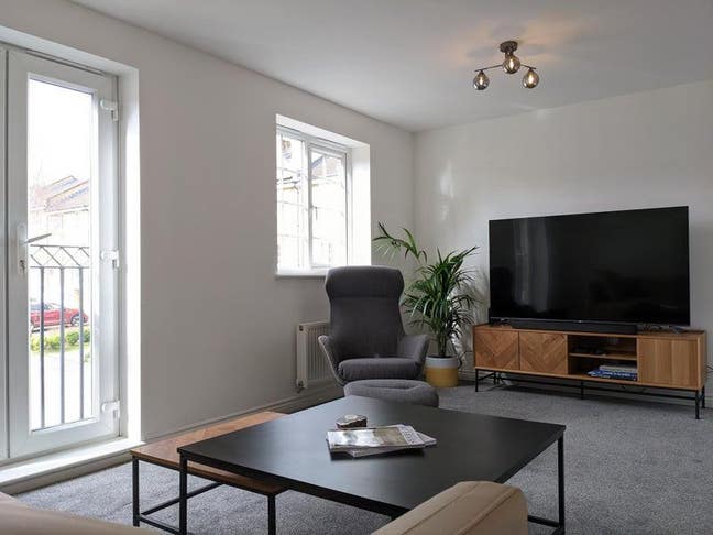 Room to rent Main Photo