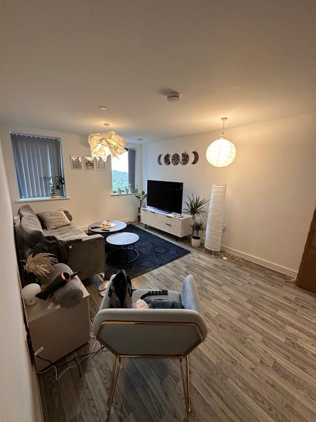 Double Room Available to Rent Out Near Uni of Man  Main Photo