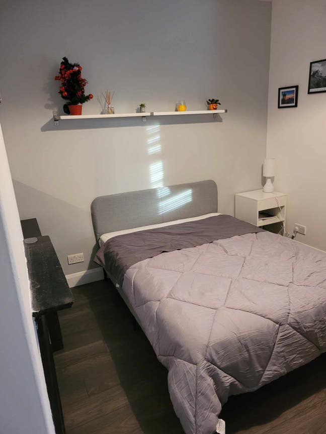    Room Available Short  term  Main Photo