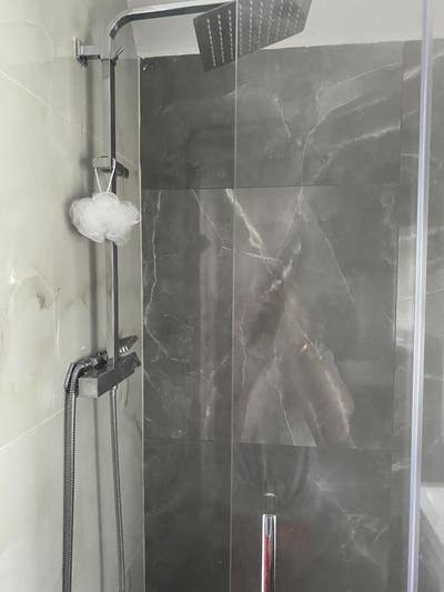 Double room to let in Langley Main Photo