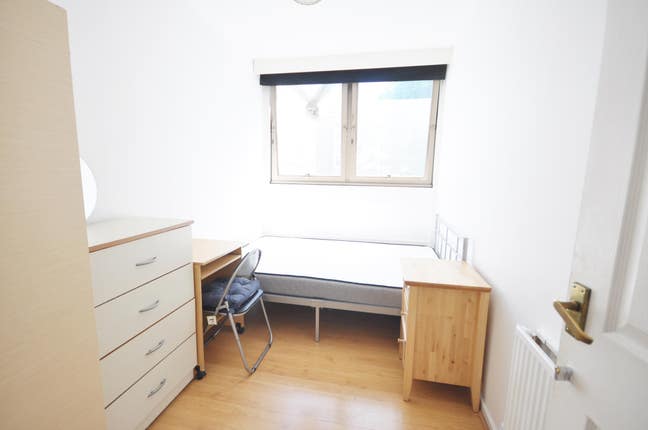 Single room near Maida Vale Station Main Photo