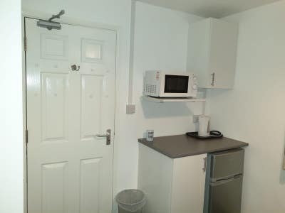  &pound;420 luxury Double Room plus &pound;75 off first month  Main Photo