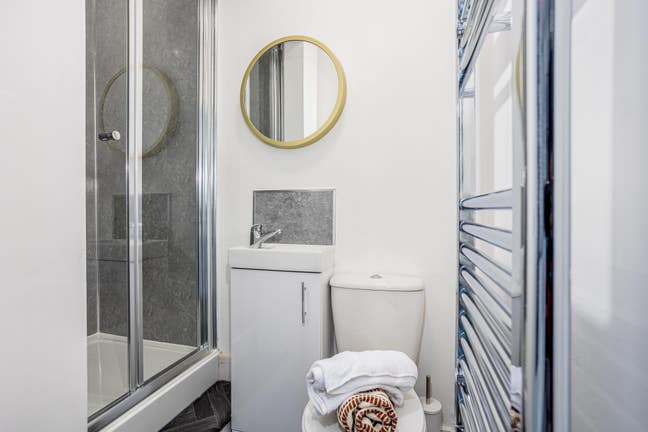 "Groundfloor Double Room with Offsuite" Main Photo