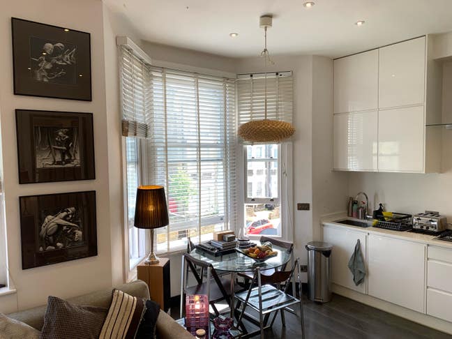 Double room available for rent in beautiful 2 bed  Main Photo