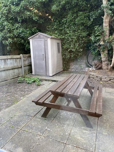  Amazing  1  Bed  Flat  with Garden  E14 &pound;1600pcm Main Photo