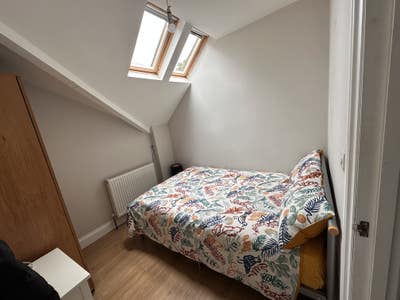 Beautiful double room in Ealing Broadway Main Photo