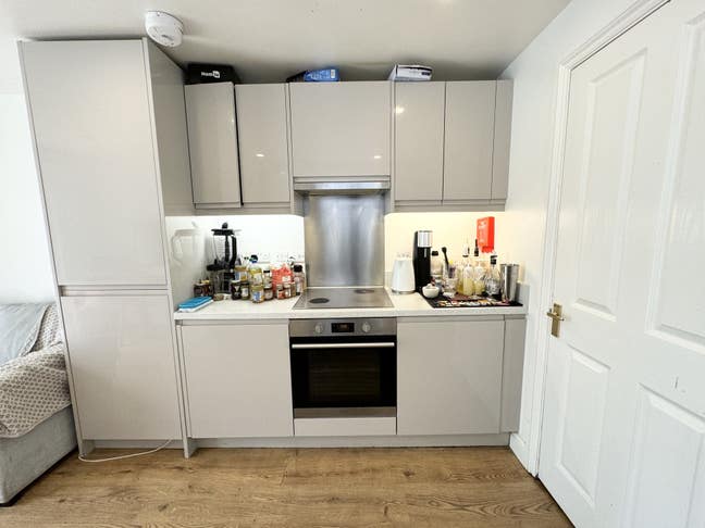 Stylish Double Room - Short Walk to Centre  Main Photo
