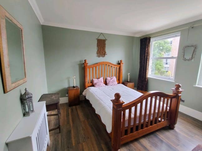 Master Bedroom in Stunning Period Property Main Photo